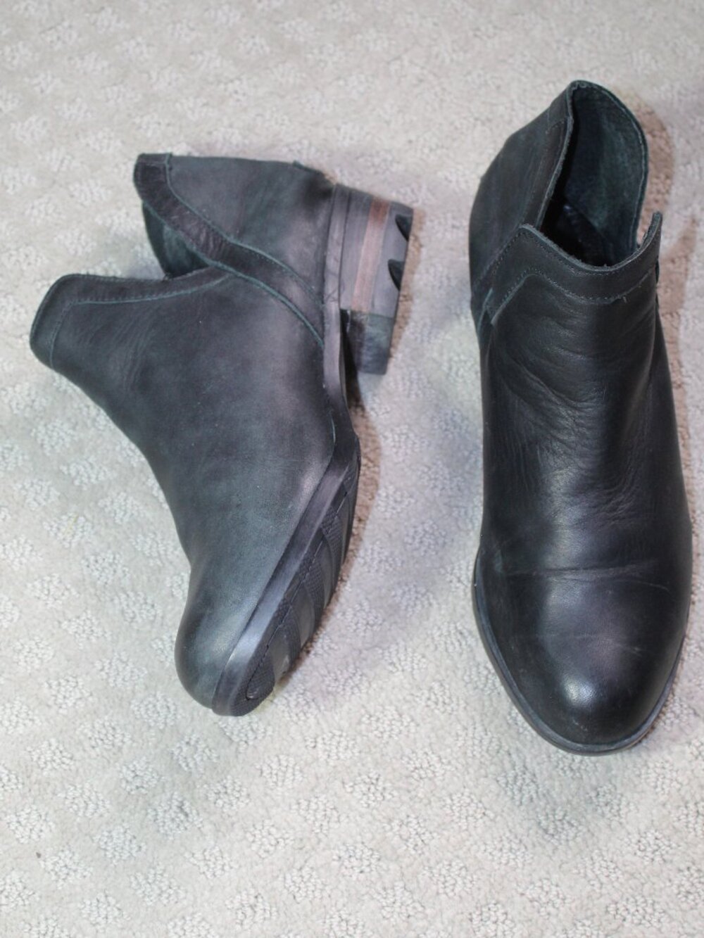 Sorel Women's Black Leather Ankle Boots - Size US 9